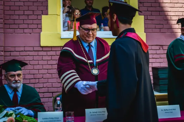 Diplomaoszt&oacute; 2019