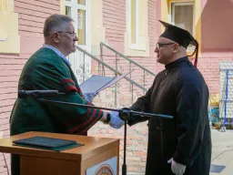 Diplomaoszt&oacute; 2024