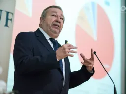 Magyar Tudom&aacute;nyok &Uuml;nnepe 2017 - &bdquo;A VERSENYK&Eacute;PESS&Eacute;G &Eacute;S A HUM&Aacute;N TŐKE&rdquo;